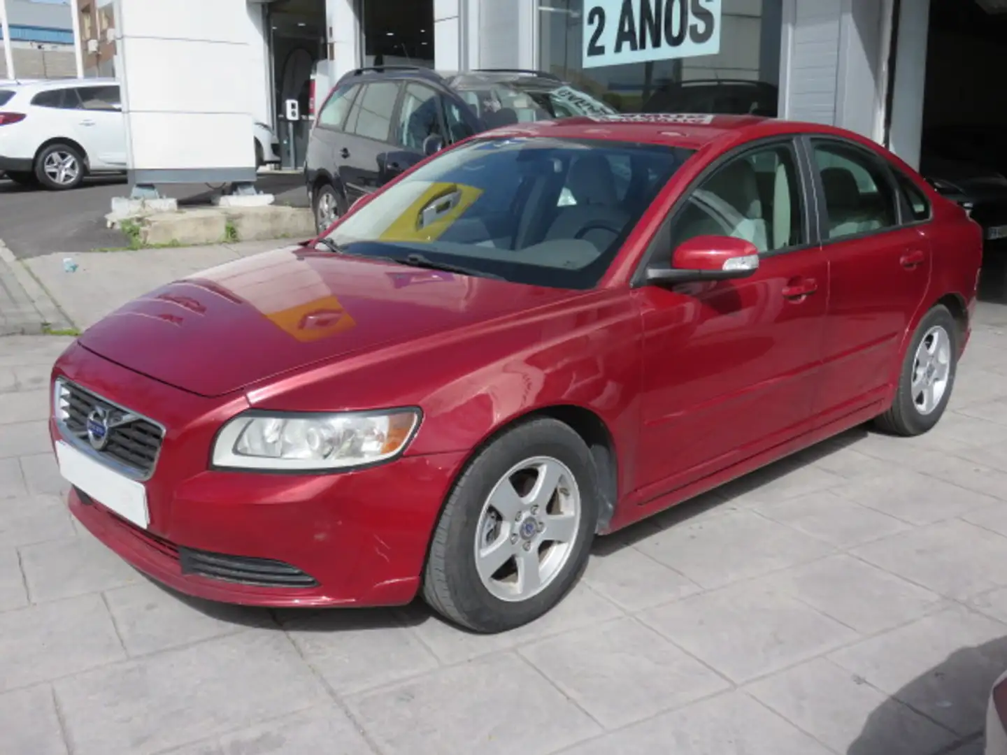 Volvo S40 1.6D DRIVe Kinetic Burdeos - 2