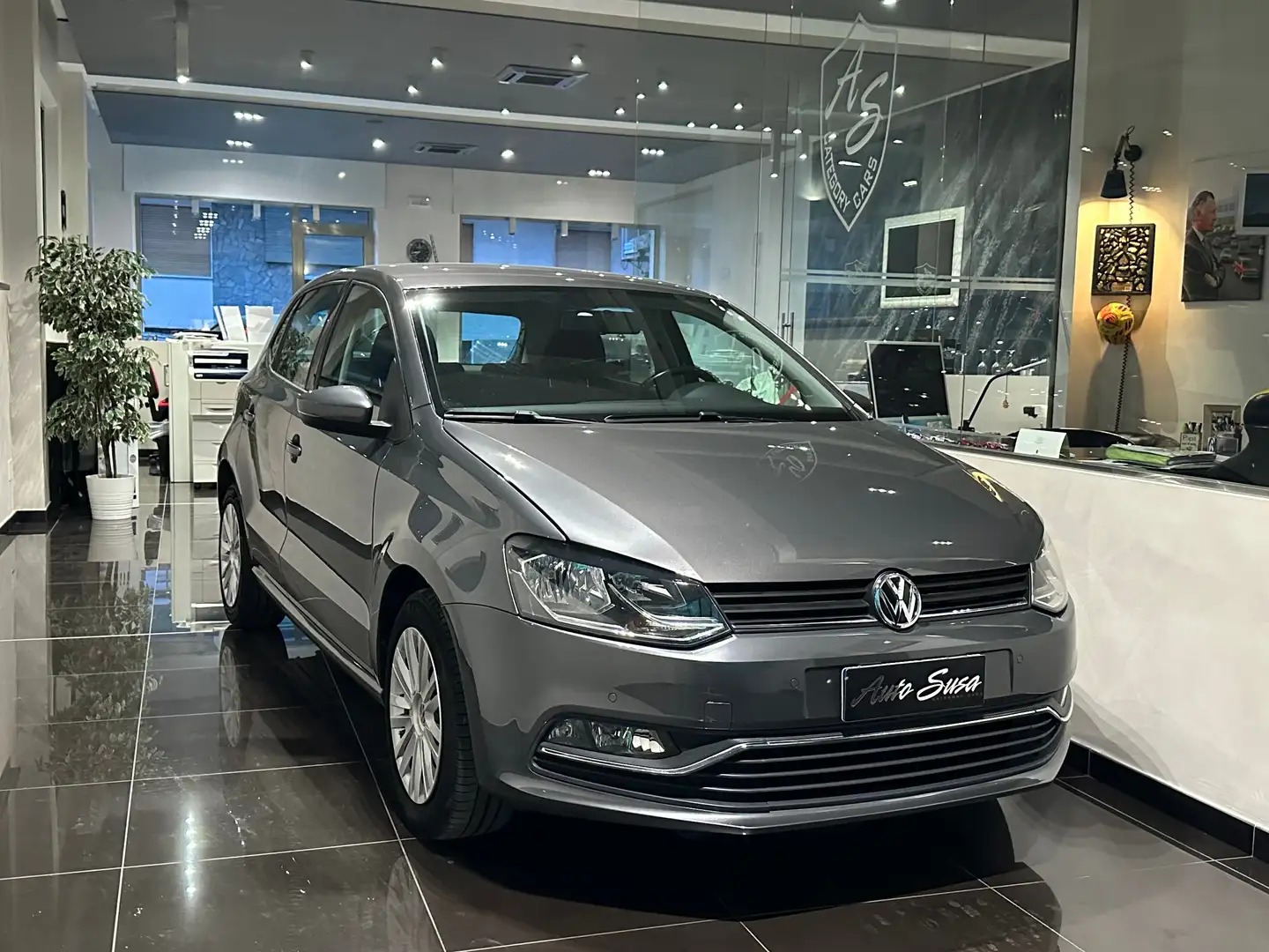 Volkswagen Polo Polo V 2014 5p 1.2 tsi bm Comfortline UNICOPROP Grigio - 1