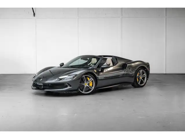 Ferrari 296 GTS *Neuve / Carbone*