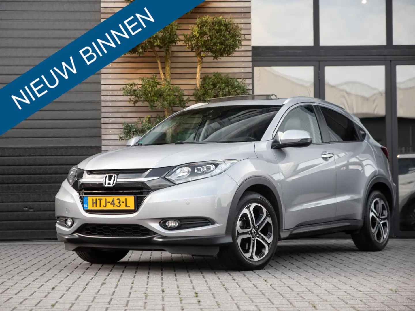 Honda HR-V 1.5 i-VTEC Executive Pano Keyless Leer Grijs - 1