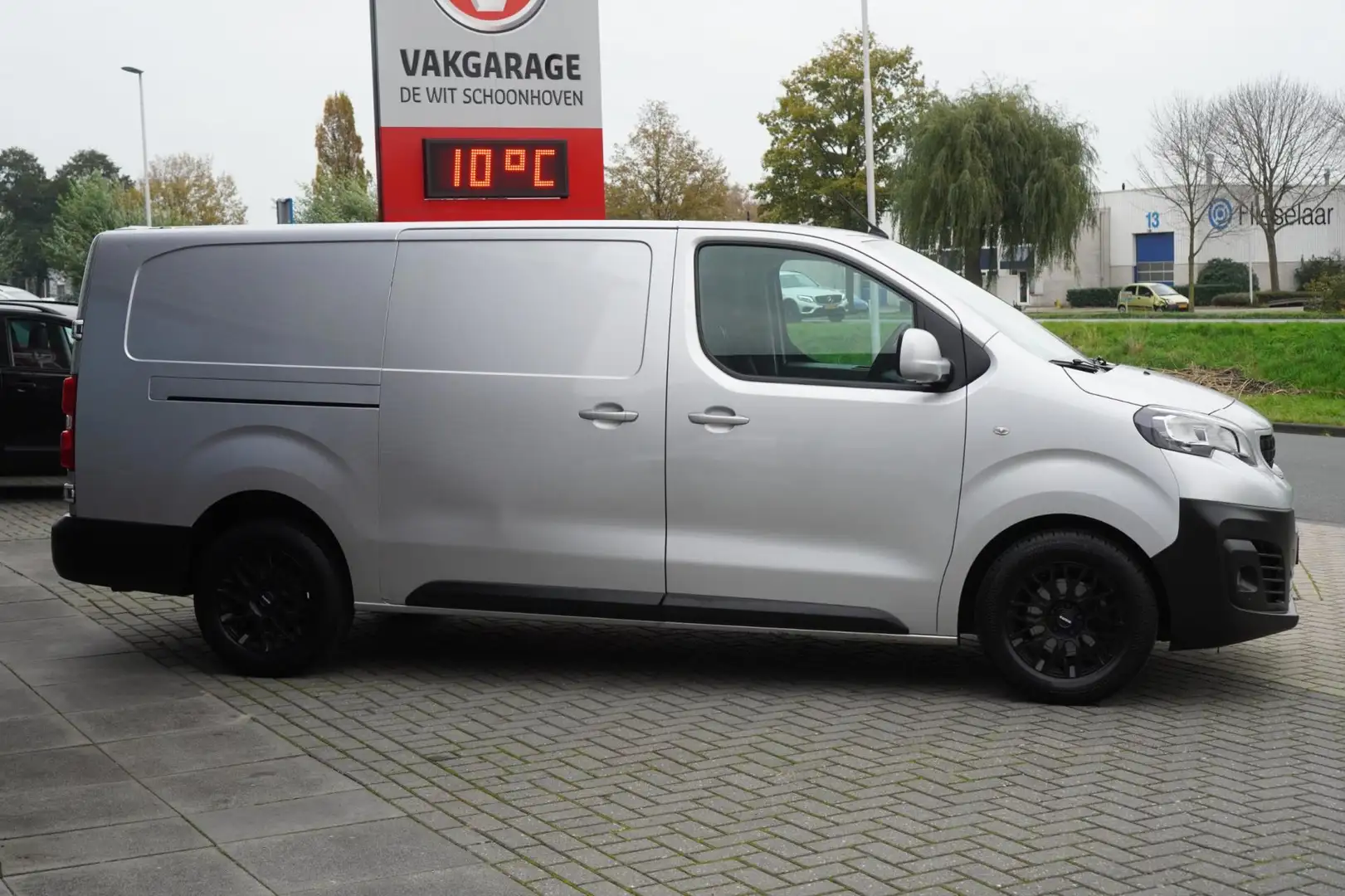 Peugeot Expert 231L 2.0 BlueHDI 120 Premium; Dubbele schuifdeur - 2