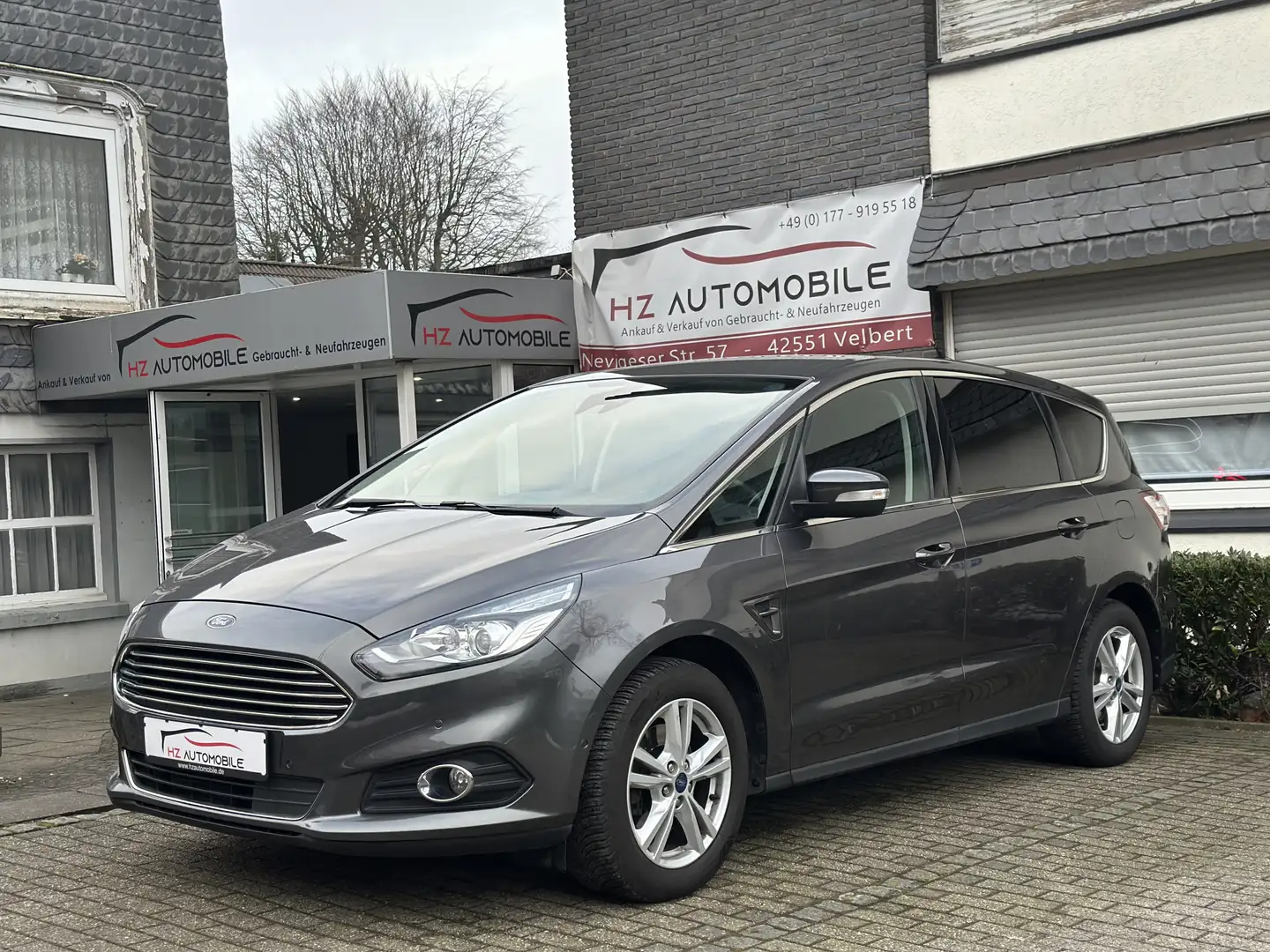 Ford S-Max Titanium *SPURH.*KAMERA*TOTWINKEL*NAVI*SHZ Grau - 1