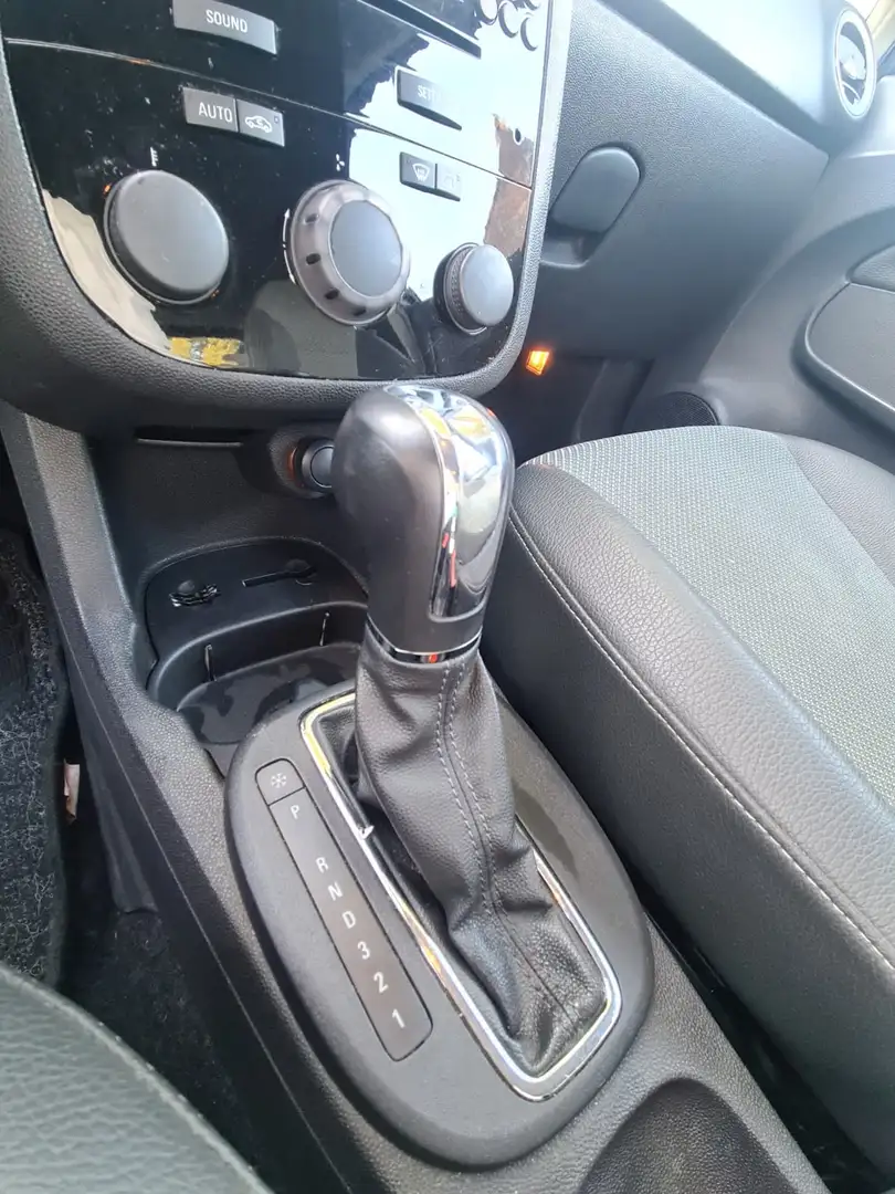 Opel Corsa 1.4-16V Cosmo Zwart - 2