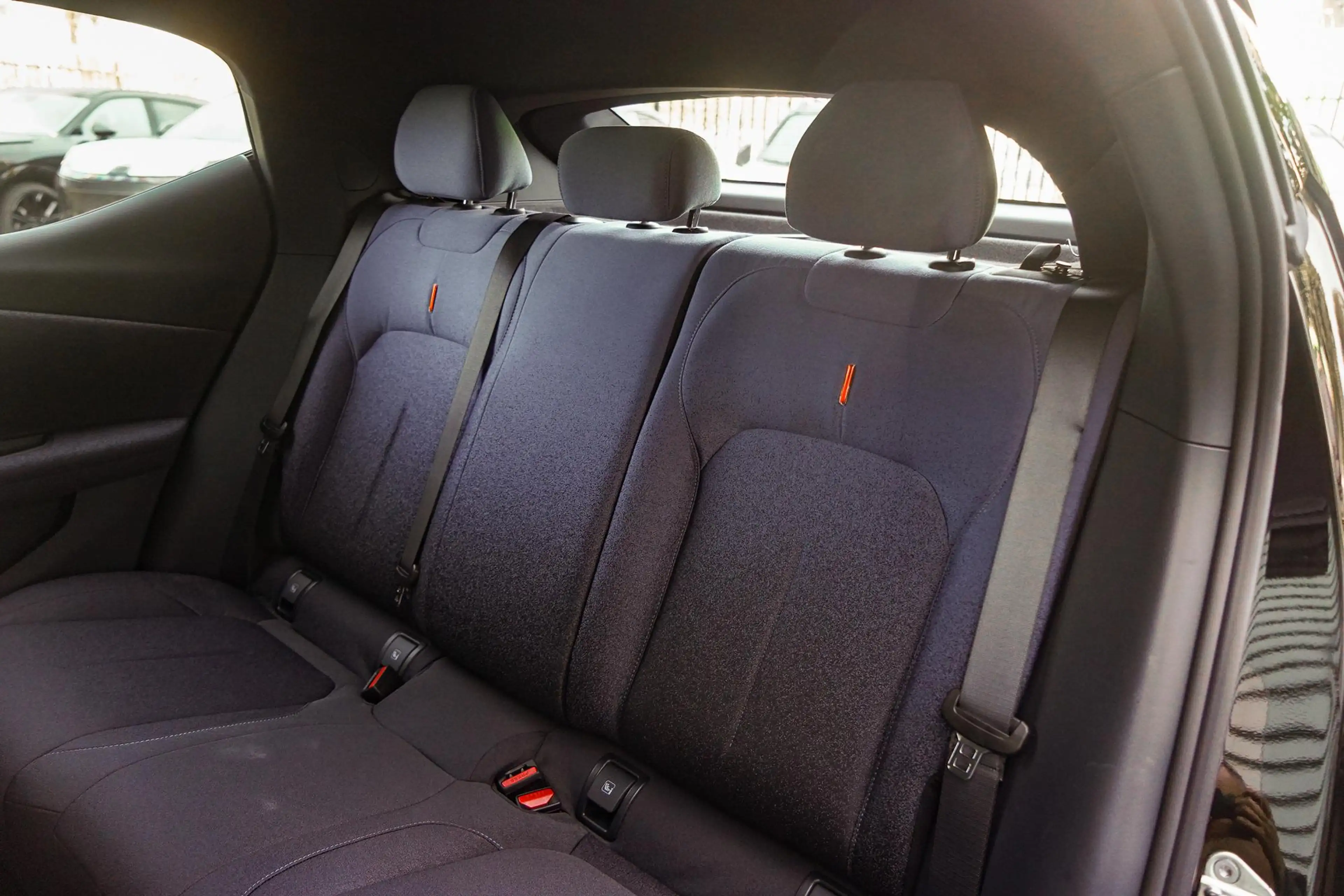 Lynk & Co 02 Business Edition 66 kWh | 19 inch | Multifunctione — photo 14