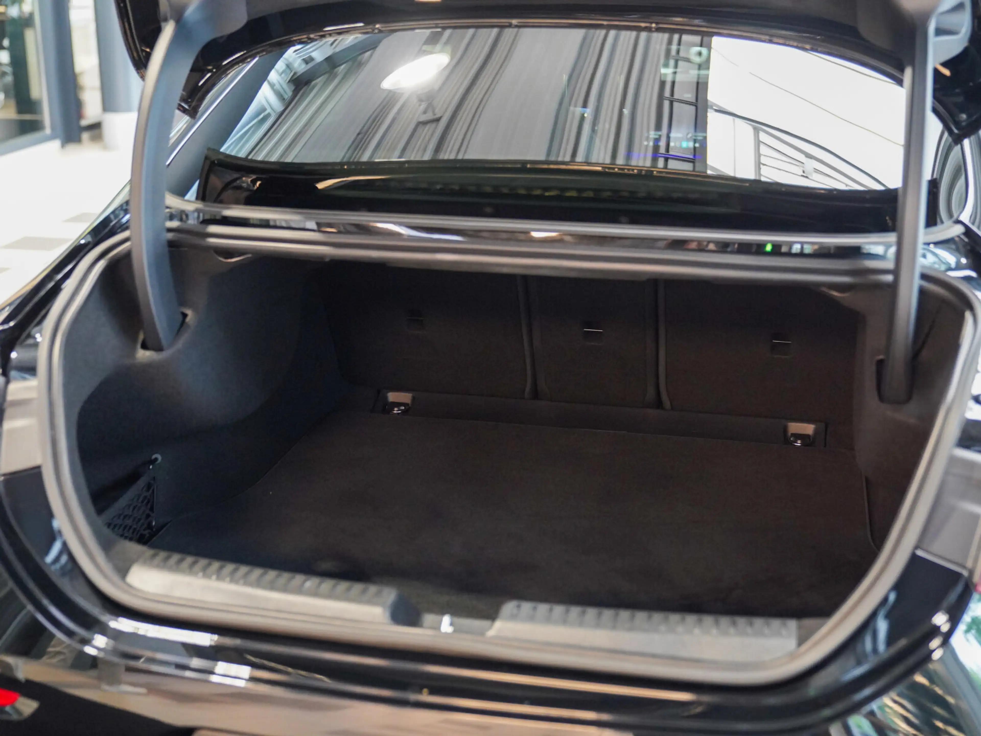 Mercedes-Benz CLA 250 CLA 250+ AMG Line Night Abrisskante Pano KEYLESS — photo 13