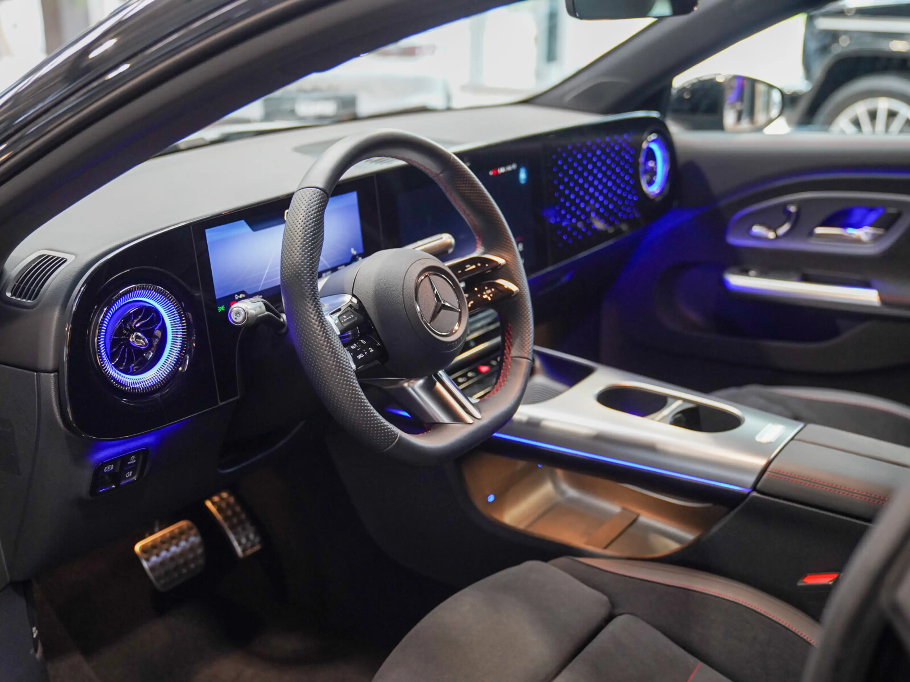 Mercedes-Benz CLA 250 CLA 250+ AMG Line Night Abrisskante Pano KEYLESS — photo 15