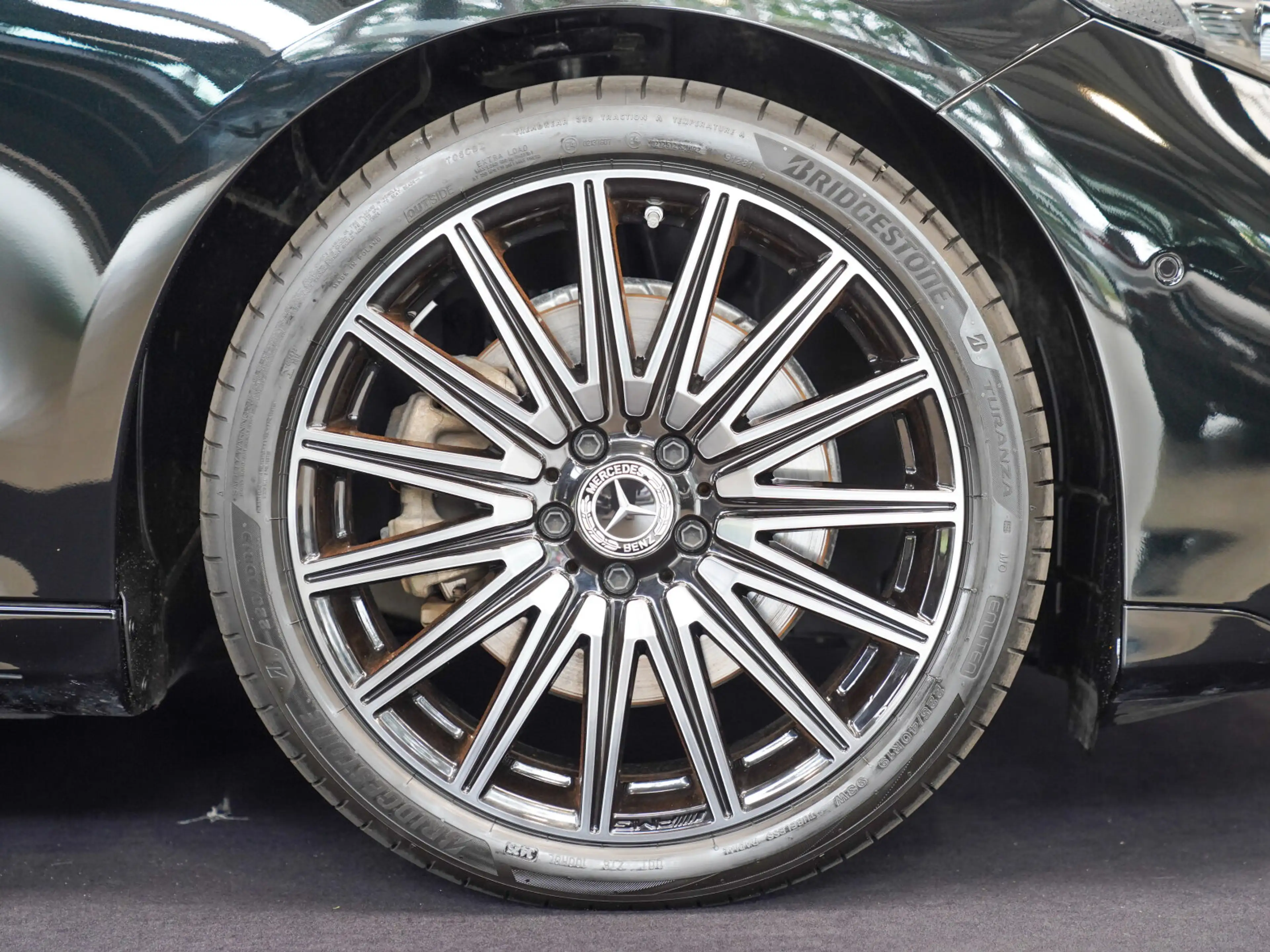 Mercedes-Benz CLA 250 CLA 250+ AMG Line Night Abrisskante Pano KEYLESS — photo 2