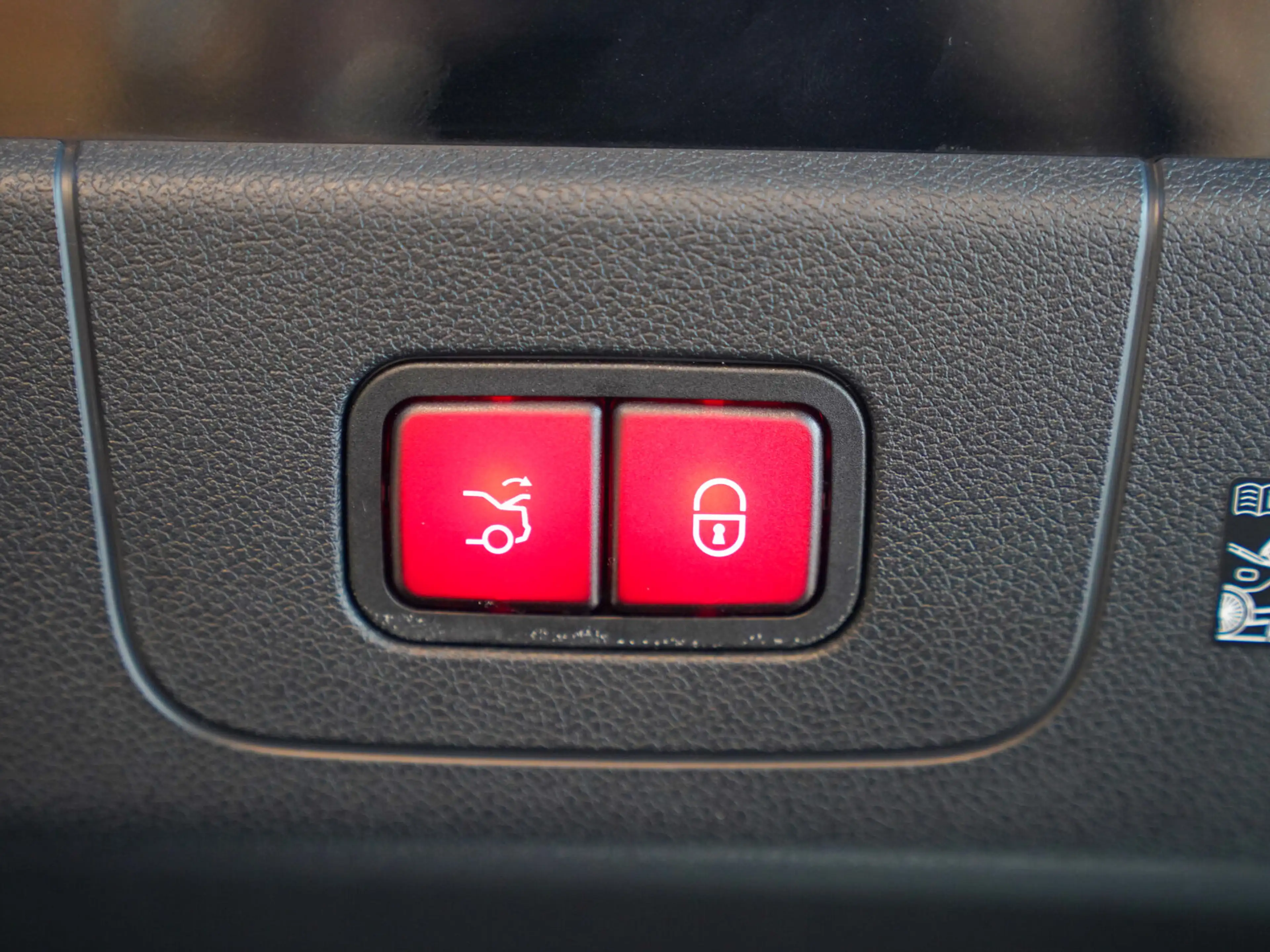 Mercedes-Benz CLA 250 CLA 250+ AMG Line Night Abrisskante Pano KEYLESS — photo 14