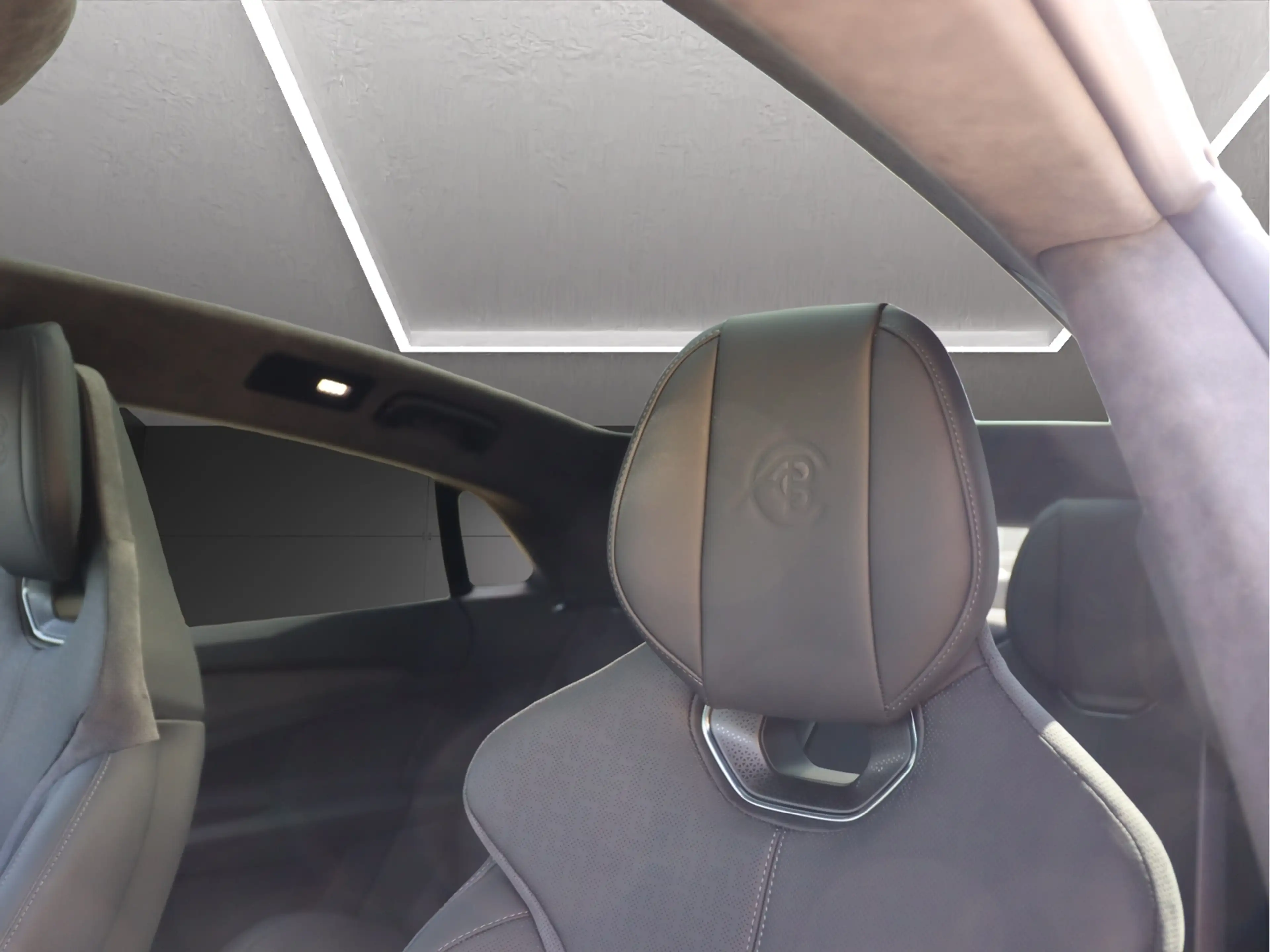 Lotus Emeya S *Lotus Leipzig* *Executive Seats* — photo 13