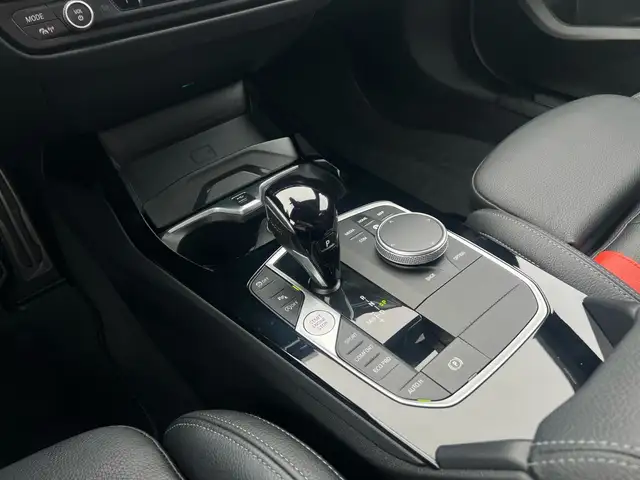 BMW I view 13