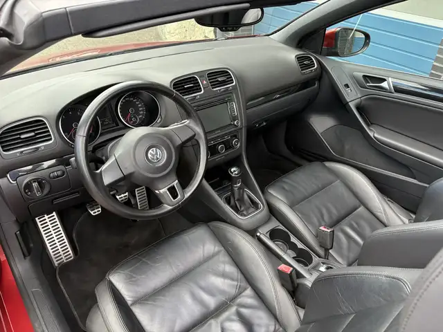 Volkswagen Golf view 2