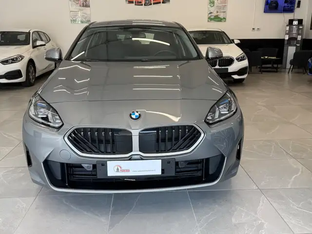 BMW 1 Series view 2