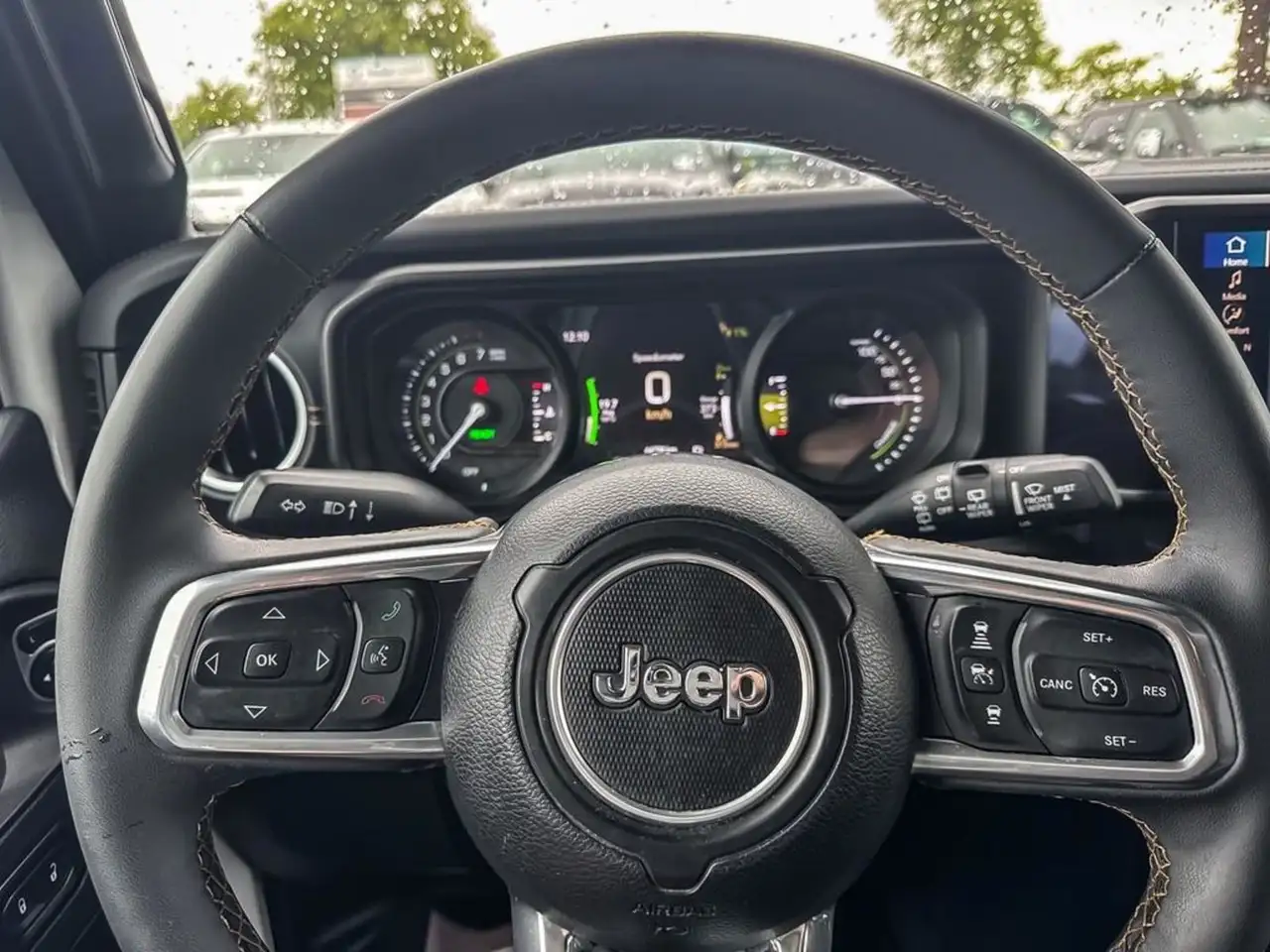 Jeep Wrangler снимка Jeep Wrangler