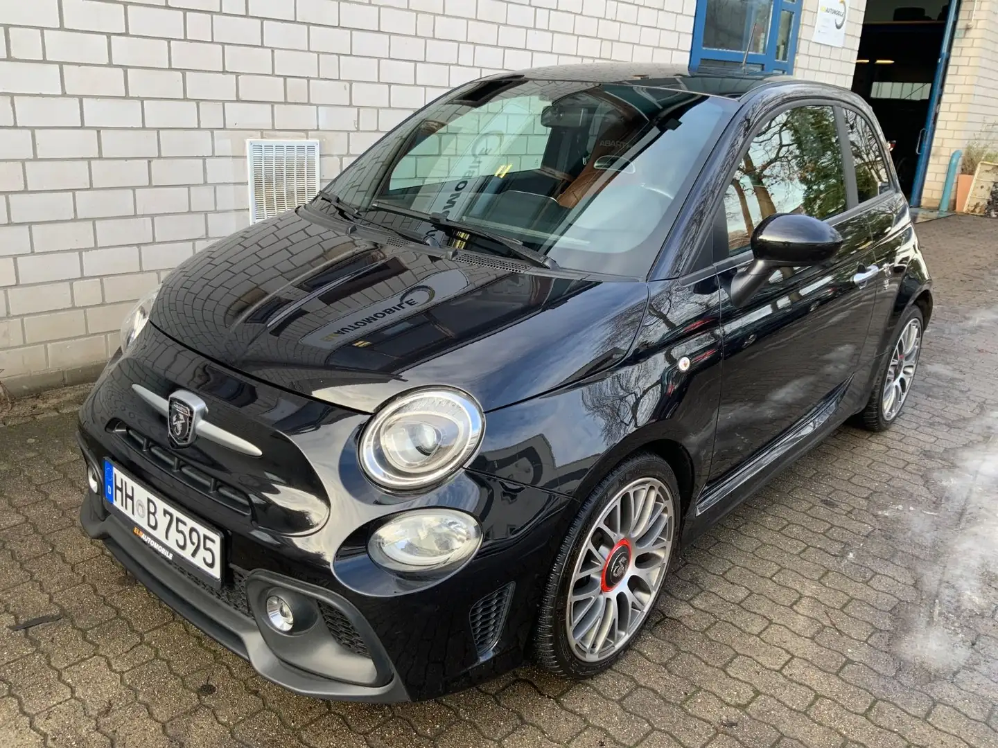 Abarth 595 Automatik LederCognac/NaviU-Connect Schwarz - 2
