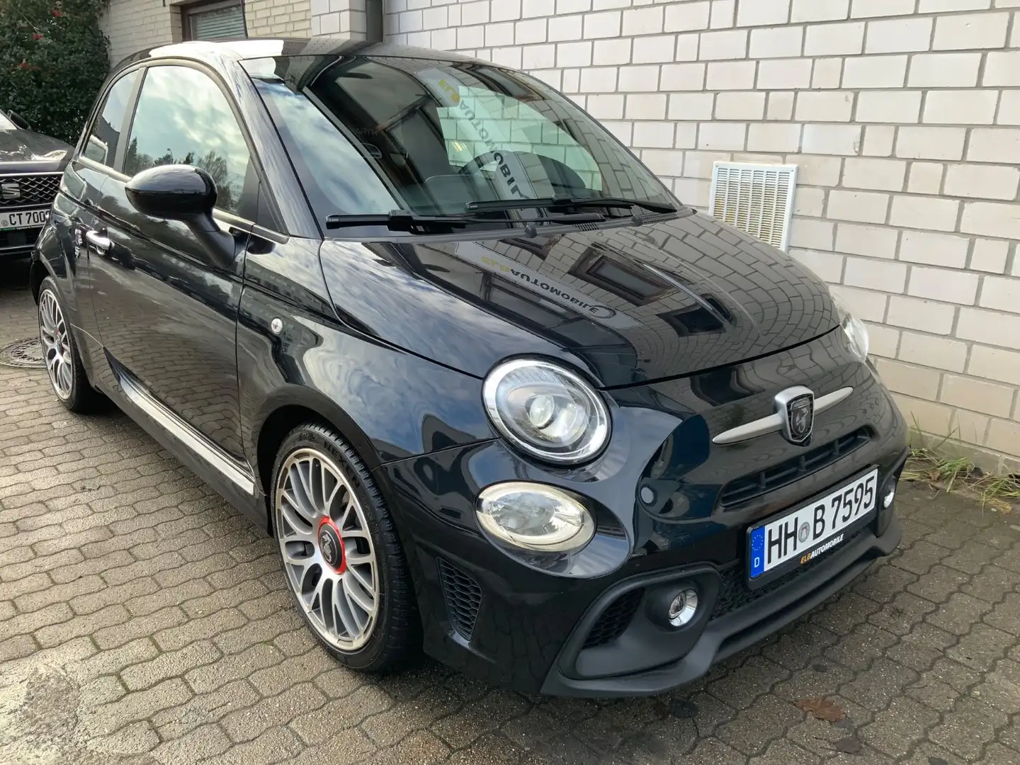 Abarth 595 Automatik LederCognac/NaviU-Connect Schwarz - 1