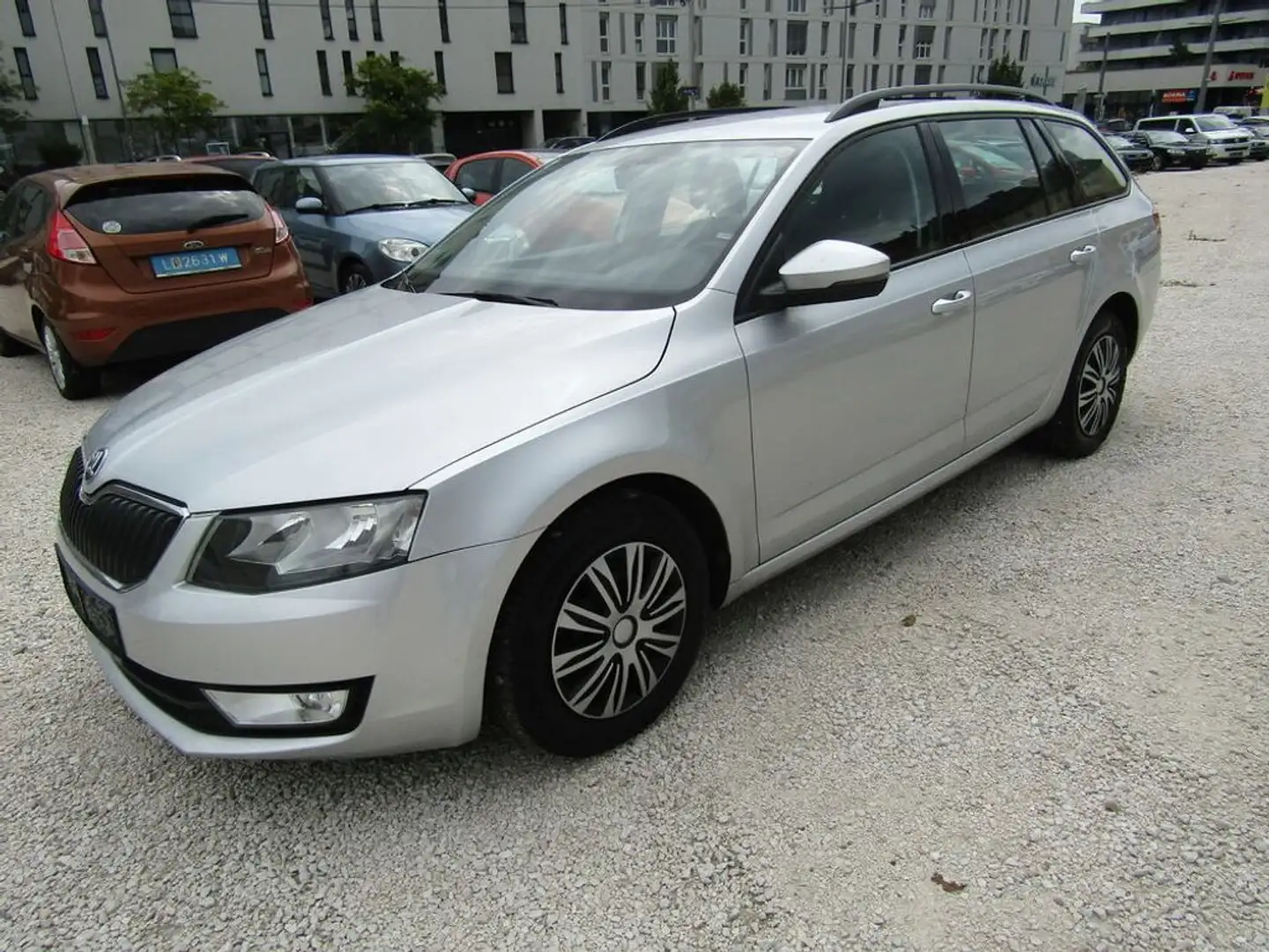 Skoda Octavia Active Grijs - 1
