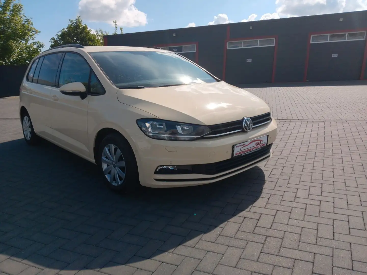 Volkswagen Touran Taxi 2.0 TDI 85kW DSG 7-Sitze Klima SHZ Beige - 2