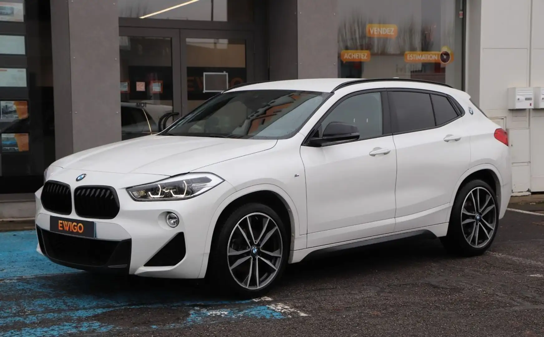 BMW X2 1.8 i 140 m-sport sdrive Weiß - 1
