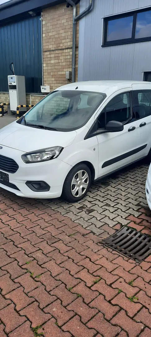 Ford Transit Courier , 2 Schiebetüren,klimaanlage,1.hand,Sitzheitzun Weiß - 1