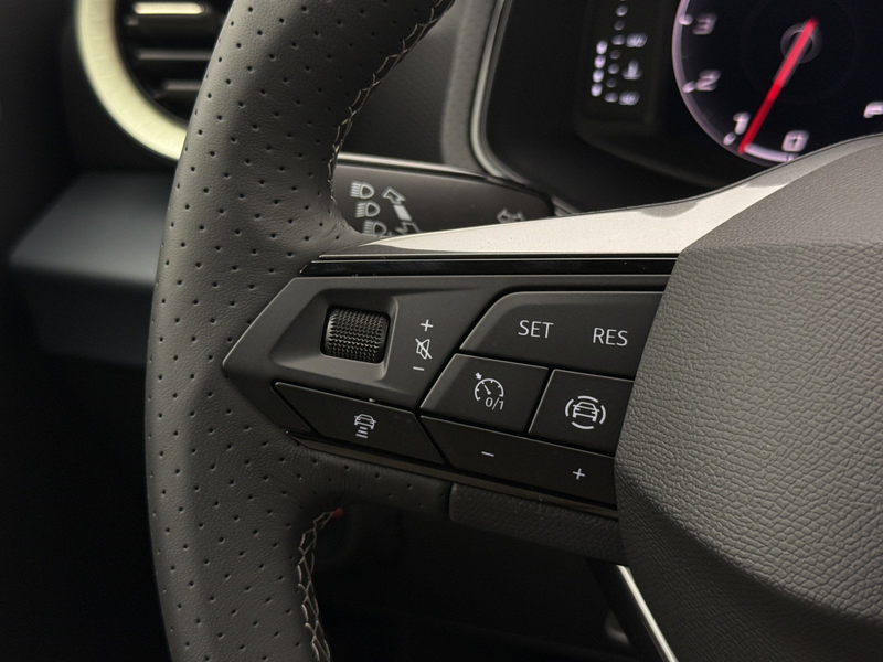 SEAT Arona Arona 1.5 TSI DSG Black Ed.+CAM+NAV+LED+ASSISTS+ — photo 43