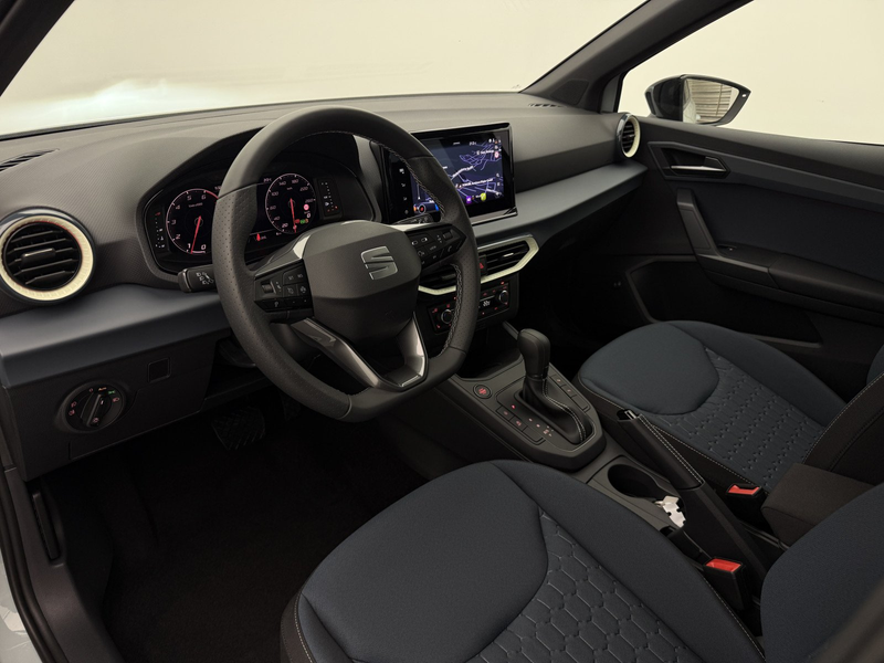 SEAT Arona Arona 1.5 TSI DSG Black Ed.+CAM+NAV+LED+ASSISTS+ — photo 17