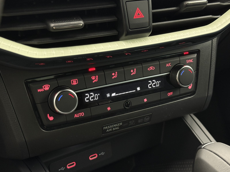 SEAT Arona Arona 1.5 TSI DSG Black Ed.+CAM+NAV+LED+ASSISTS+ — photo 39