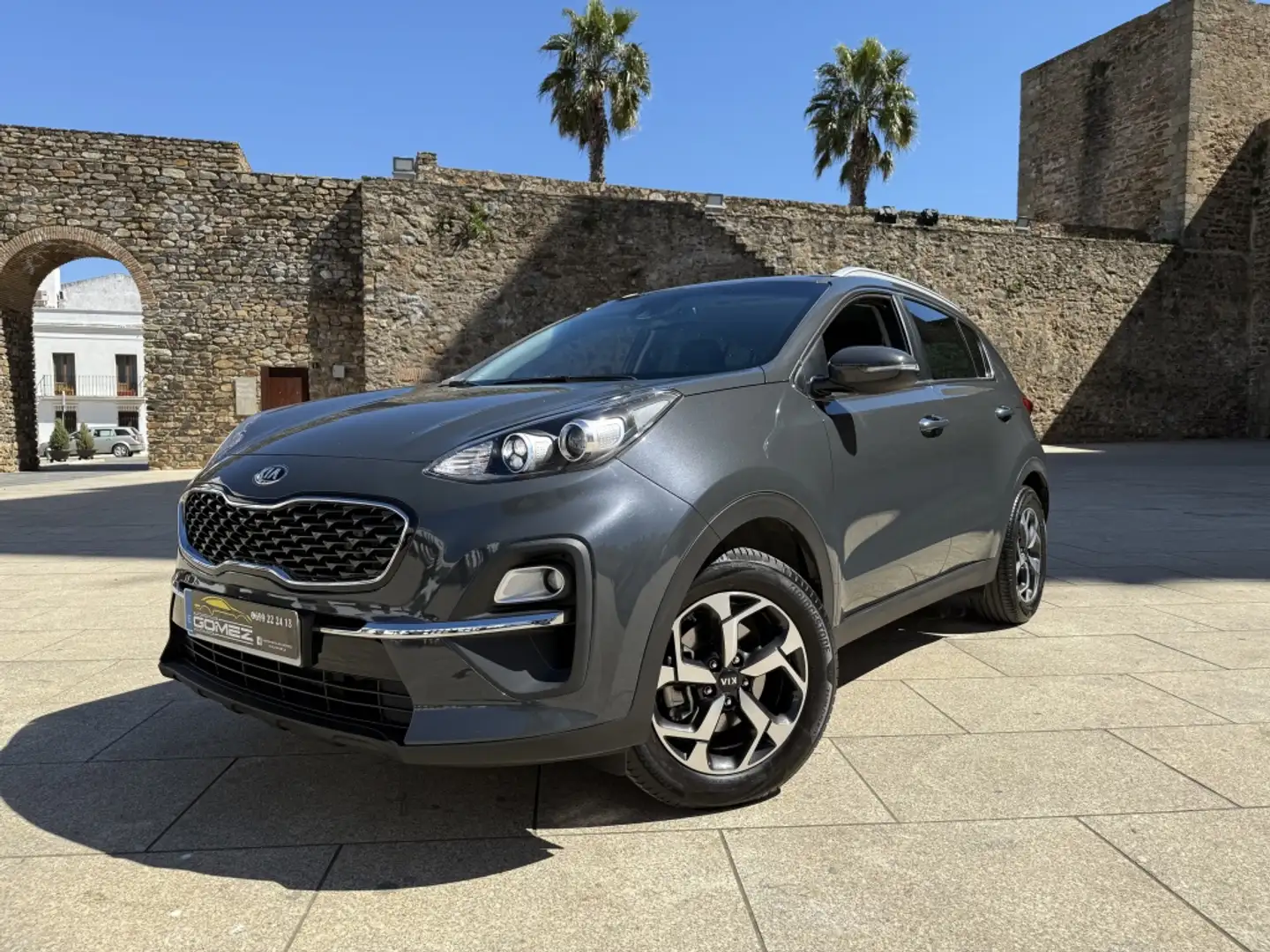 Kia Sportage 1.6 CRDi MHEV Drive 4x2 136 Grau - 1