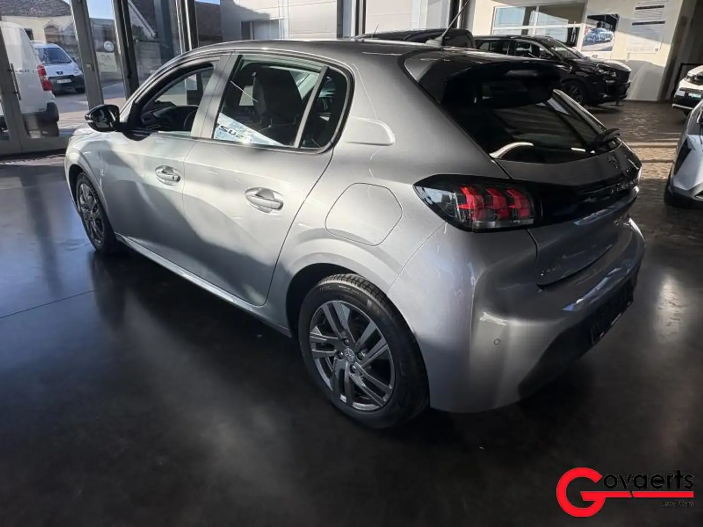 Peugeot 208 Active Pack 1.2 PureTech S&S 75PK Man6 Gris - 2