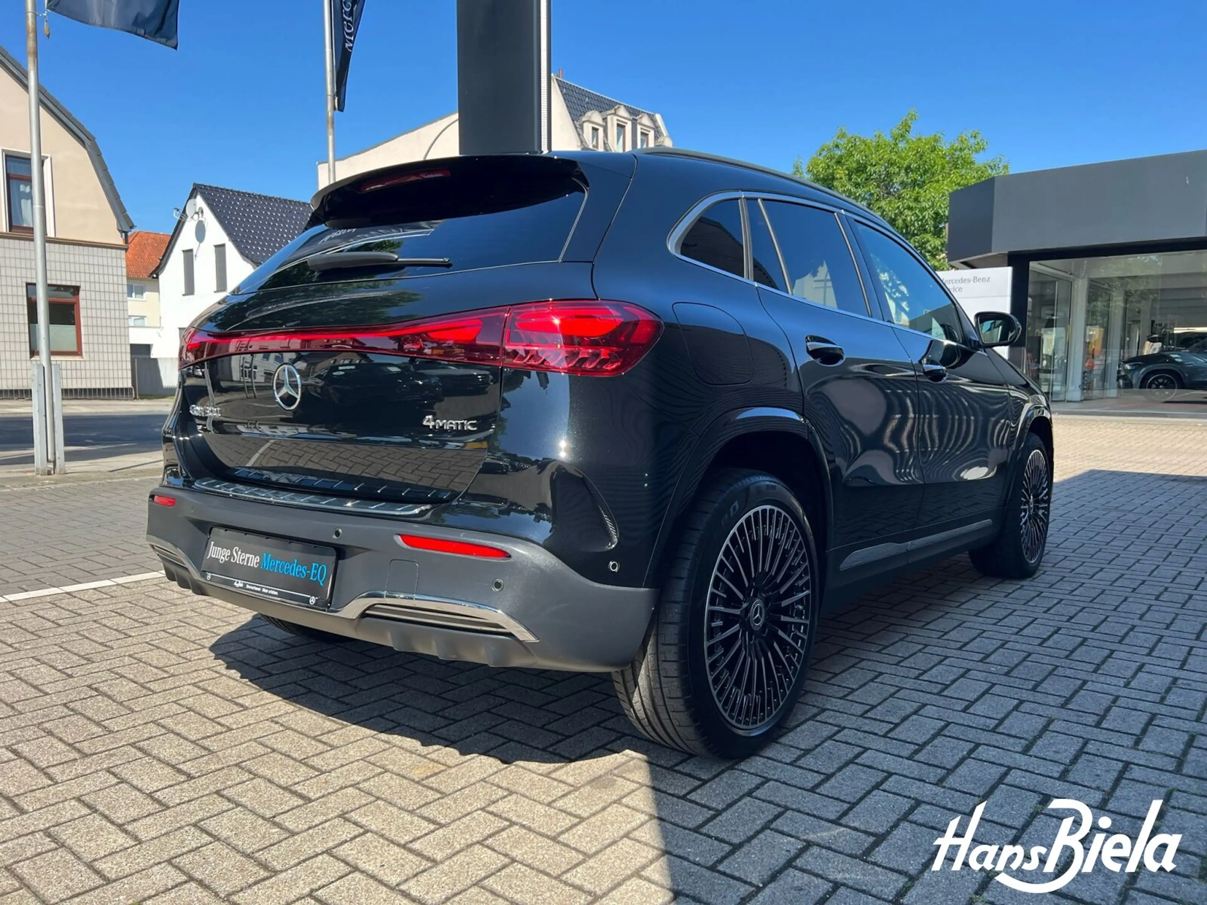 Mercedes-Benz EQA 300 EQA 300 4M AMG/20"/Adv.+/Pano/Bur/LED/360°/Mem HK — photo 5