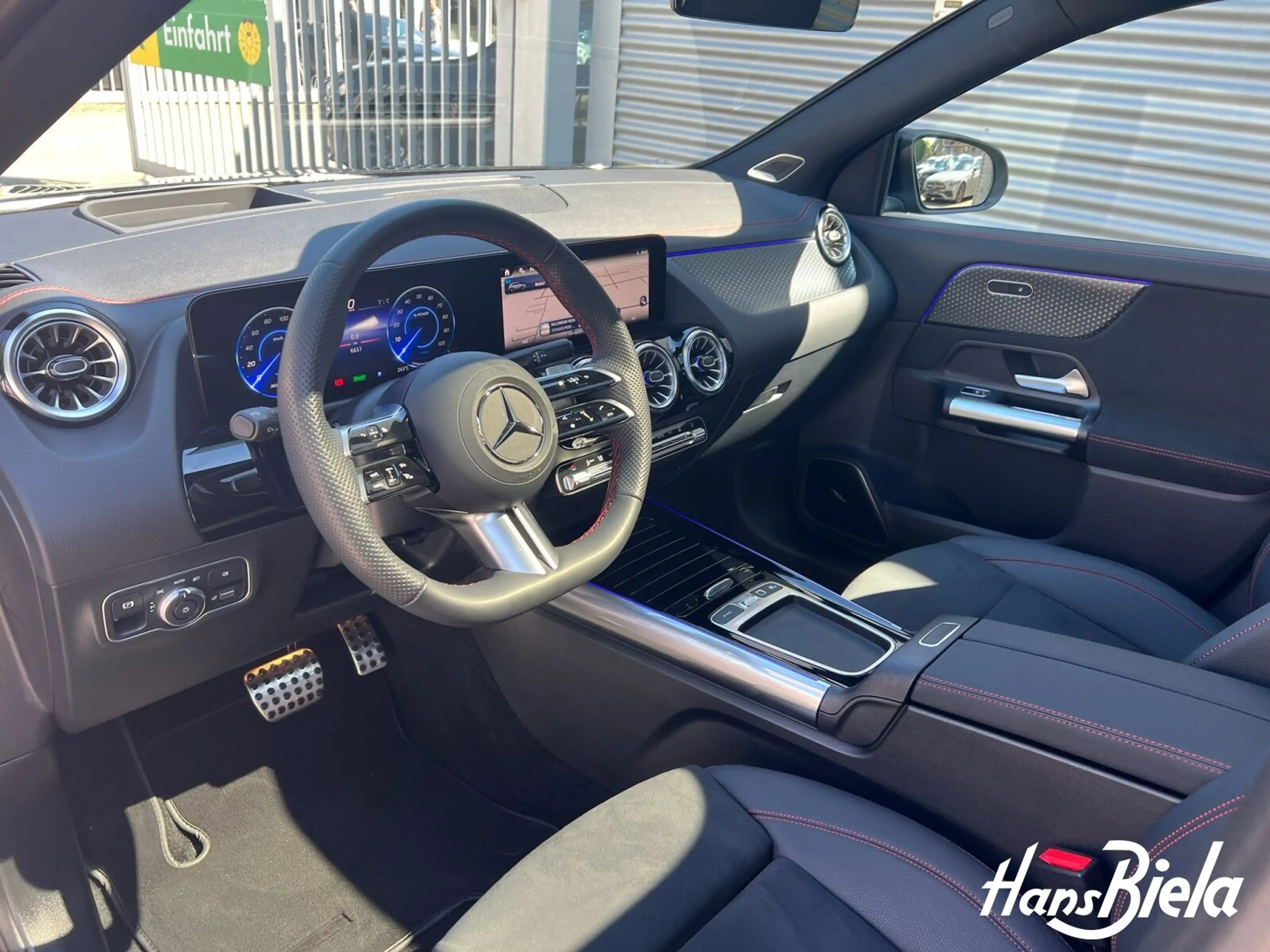 Mercedes-Benz EQA 300 EQA 300 4M AMG/20"/Adv.+/Pano/Bur/LED/360°/Mem HK — photo 11