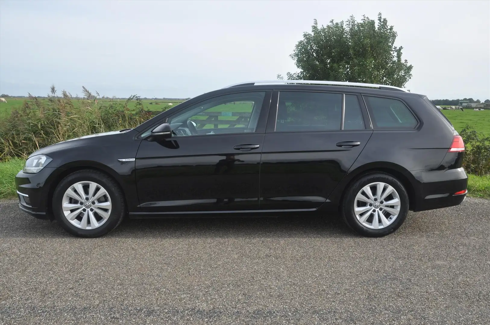 Volkswagen Golf Variant 1.5 TSI 130pk BlueMotion Zwart - 2