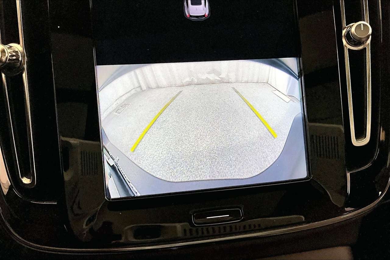 2023 Volvo XC40 TWIN ULTIMATE 100% ELECTRIC - HARMAN KARDON - 20'' thumb 23