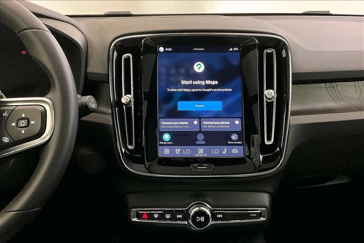 2023 Volvo XC40 TWIN ULTIMATE 100% ELECTRIC - HARMAN KARDON - 20'' thumb 6
