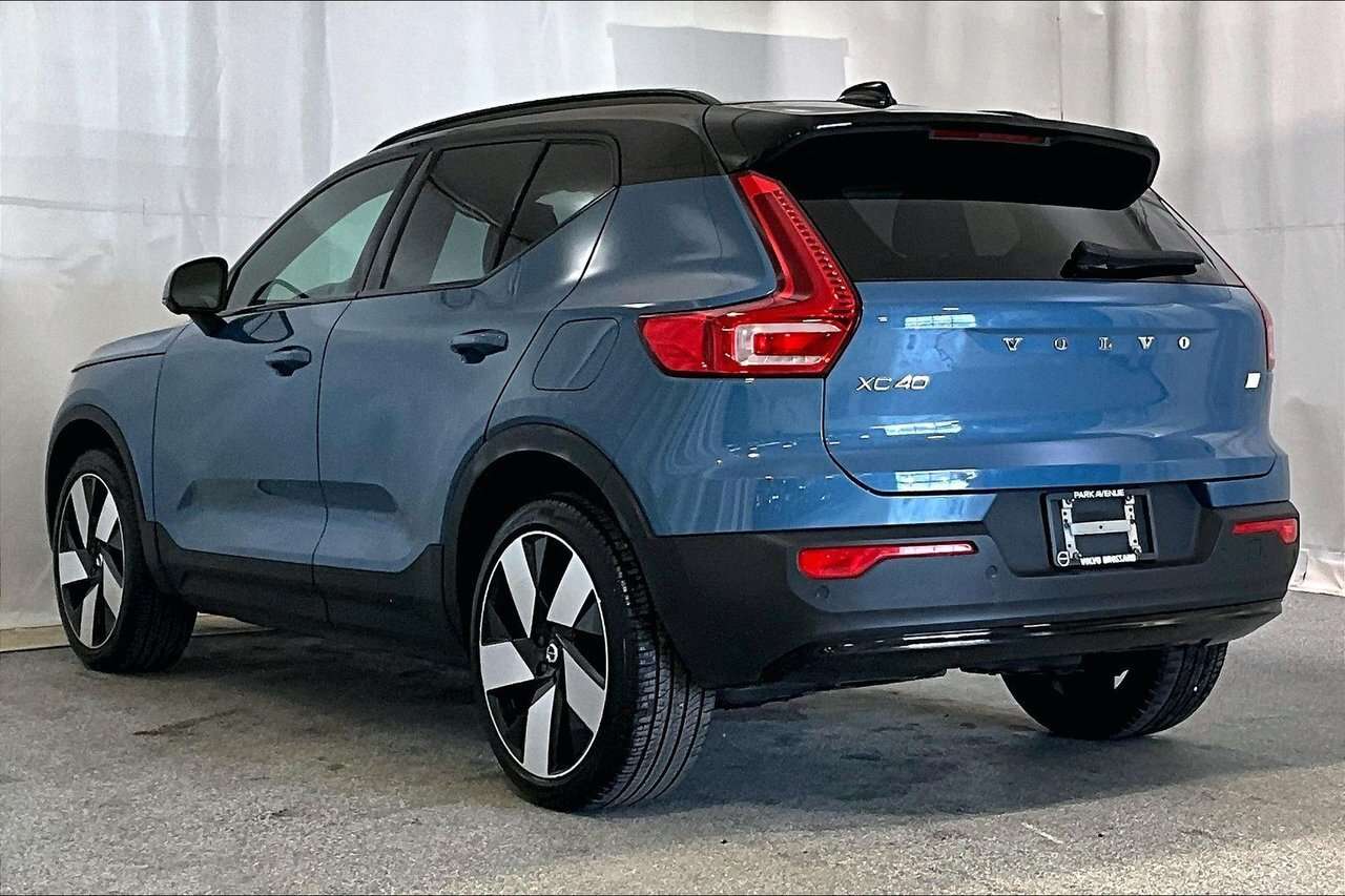 2023 Volvo XC40 TWIN ULTIMATE 100% ELECTRIC - HARMAN KARDON - 20'' thumb 12