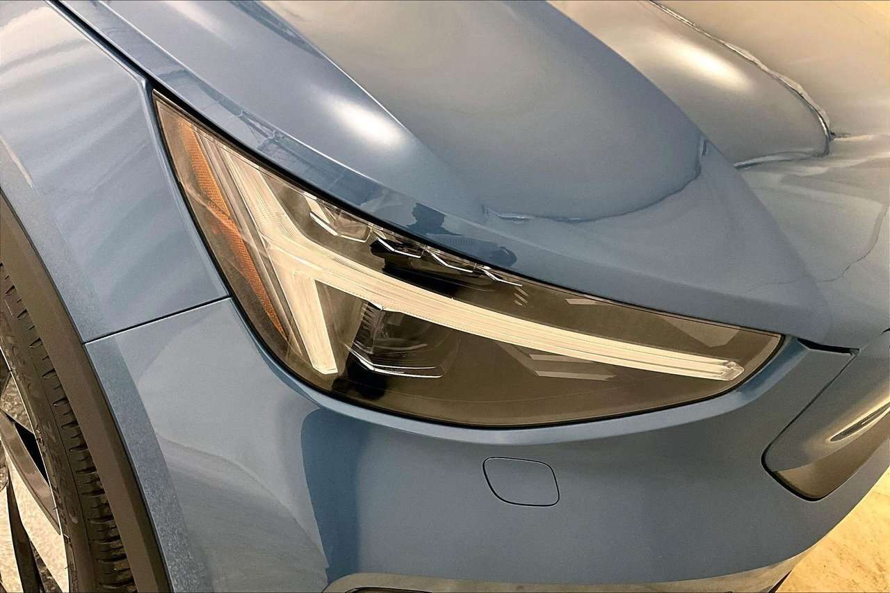 2023 Volvo XC40 TWIN ULTIMATE 100% ELECTRIC - HARMAN KARDON - 20'' thumb 31