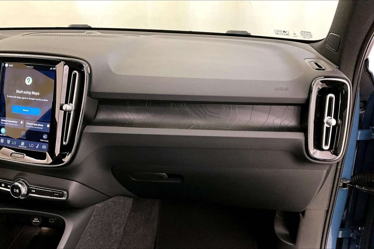 2023 Volvo XC40 TWIN ULTIMATE 100% ELECTRIC - HARMAN KARDON - 20'' thumb 16