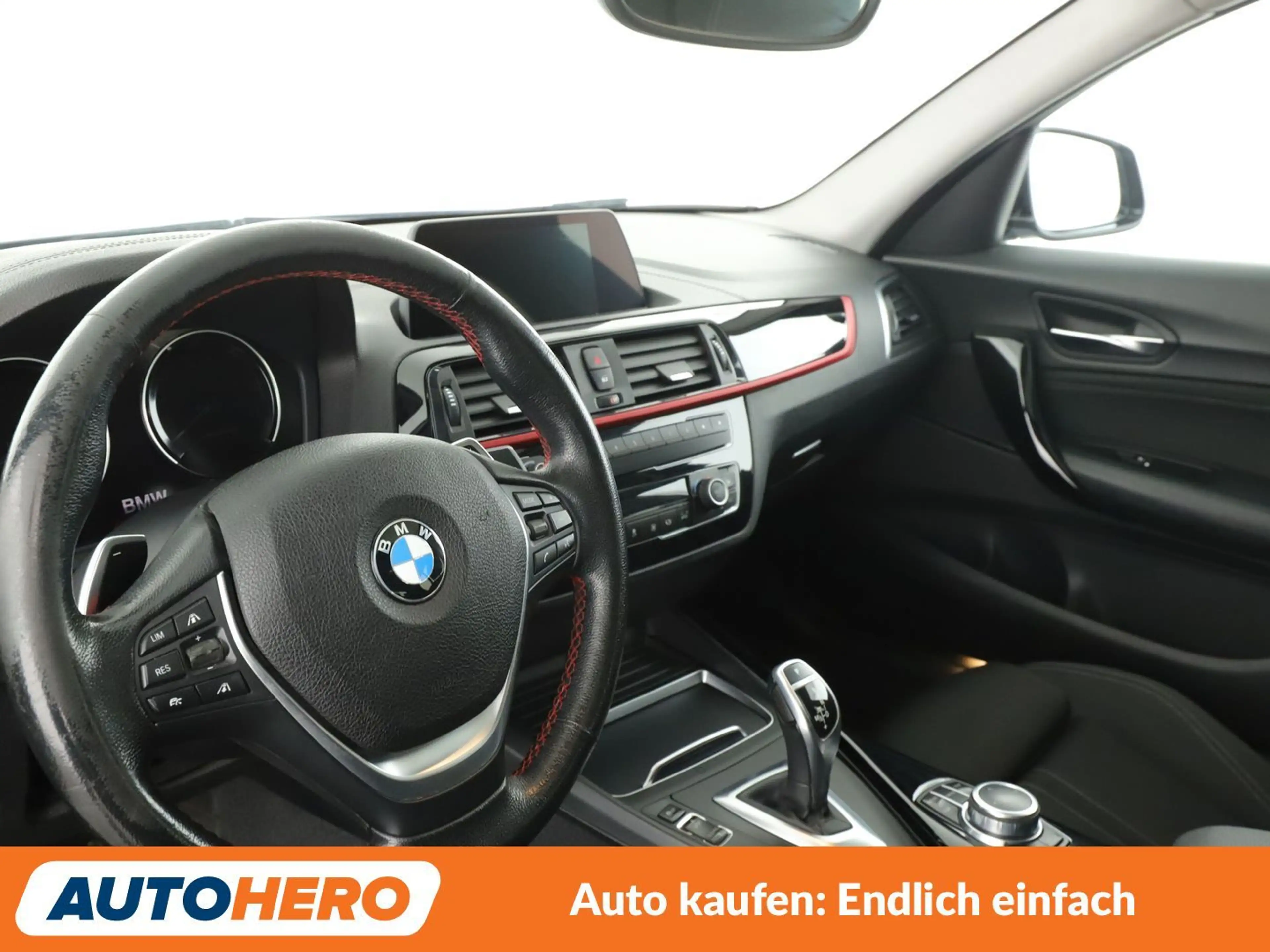 BMW 125 125i Sport Line Aut.*NAVI*LED*PDC*SHZ*ACC*PANO* — photo 11