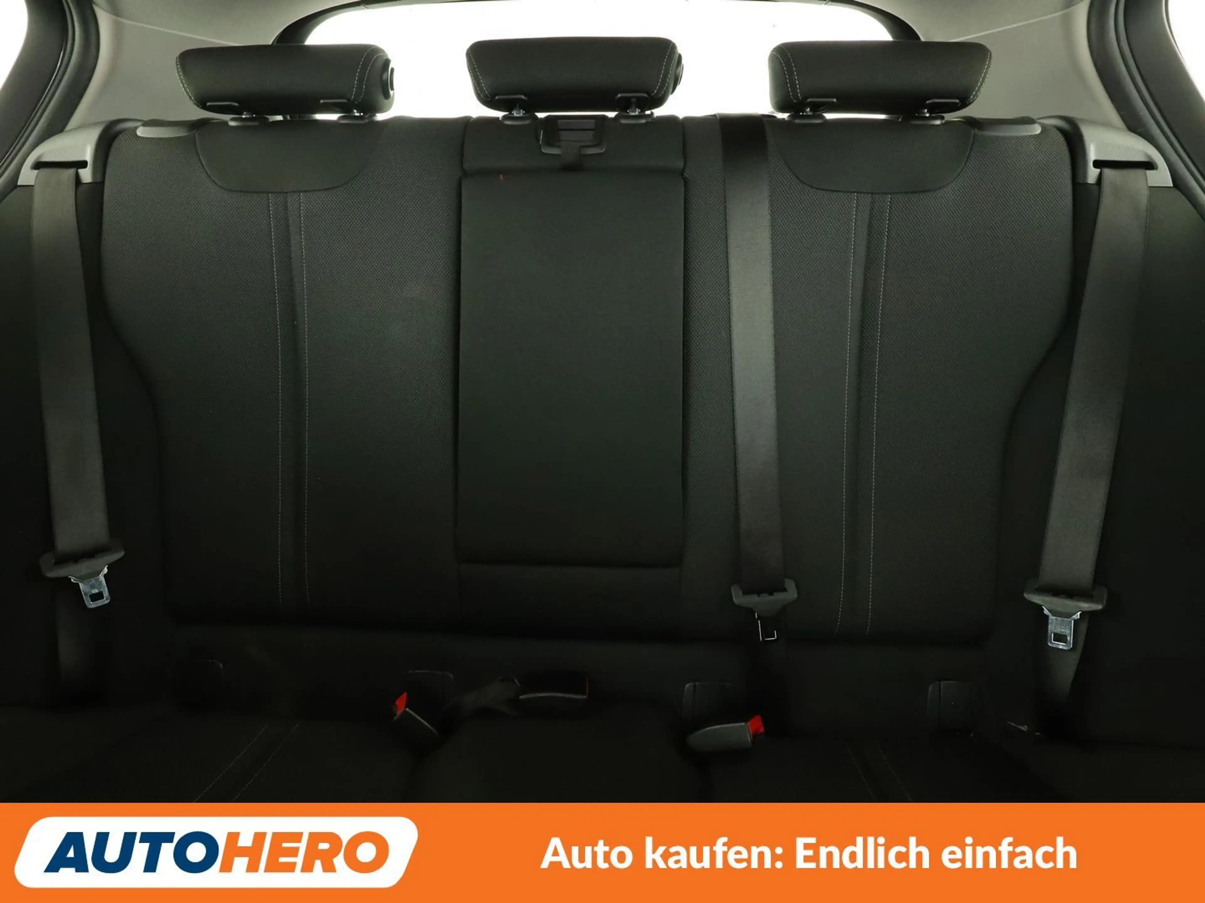 BMW 125 125i Sport Line Aut.*NAVI*LED*PDC*SHZ*ACC*PANO* — photo 15