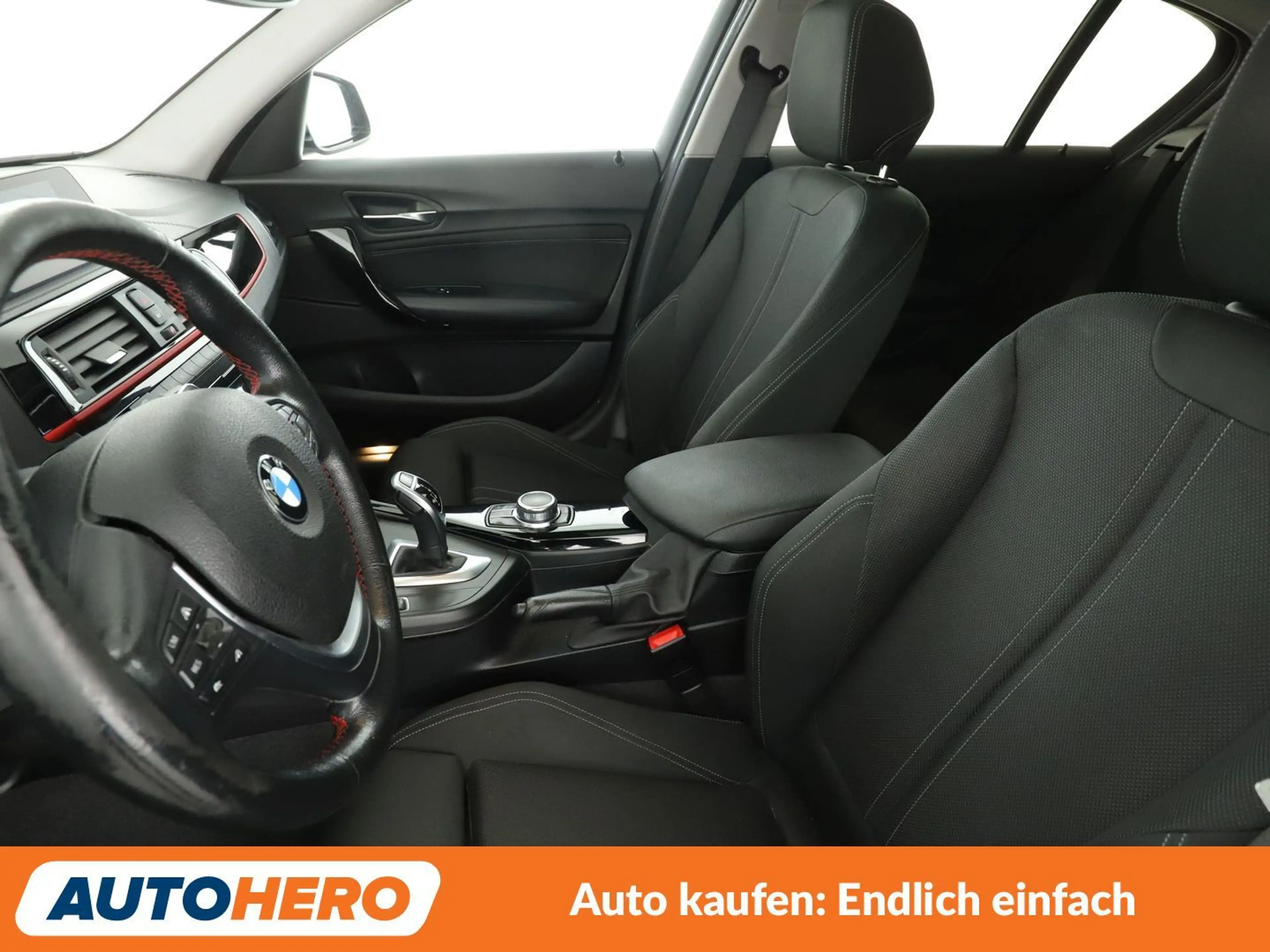 BMW 125 125i Sport Line Aut.*NAVI*LED*PDC*SHZ*ACC*PANO* — photo 10