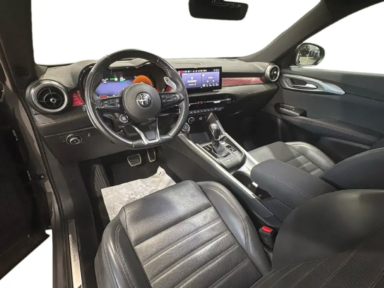 Alfa Romeo Tonale 2024 — фото 14
