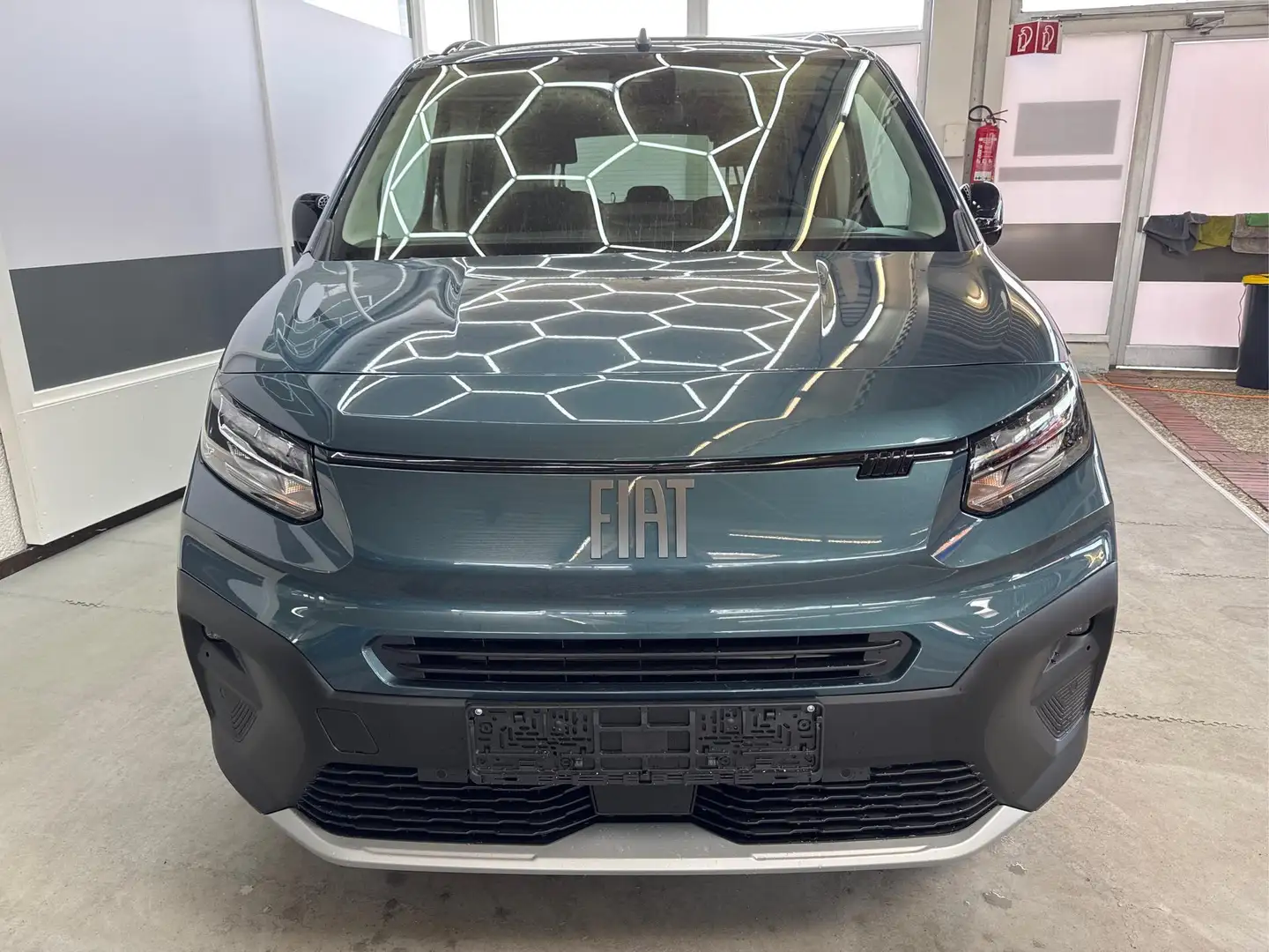 Fiat Doblo L2 EDITION AUT STYLE PACK SHZ TOTWINKEL UConnec... Blau - 2