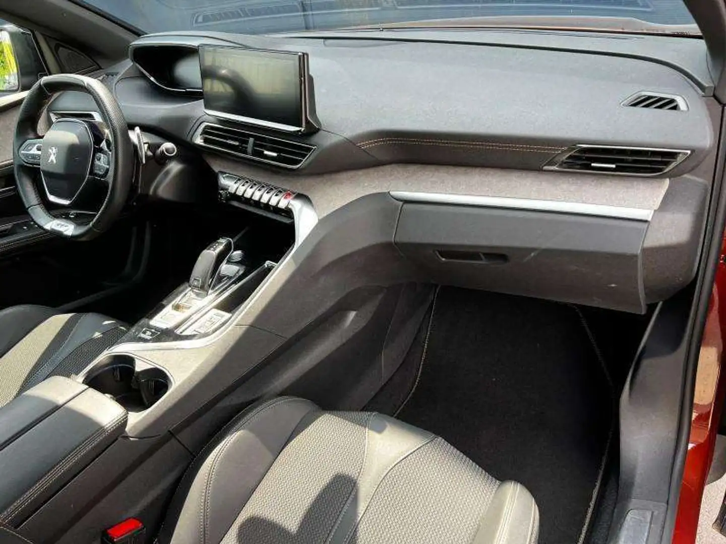 Peugeot 5008 GT / 7 Places / EAT8 Braun - 2