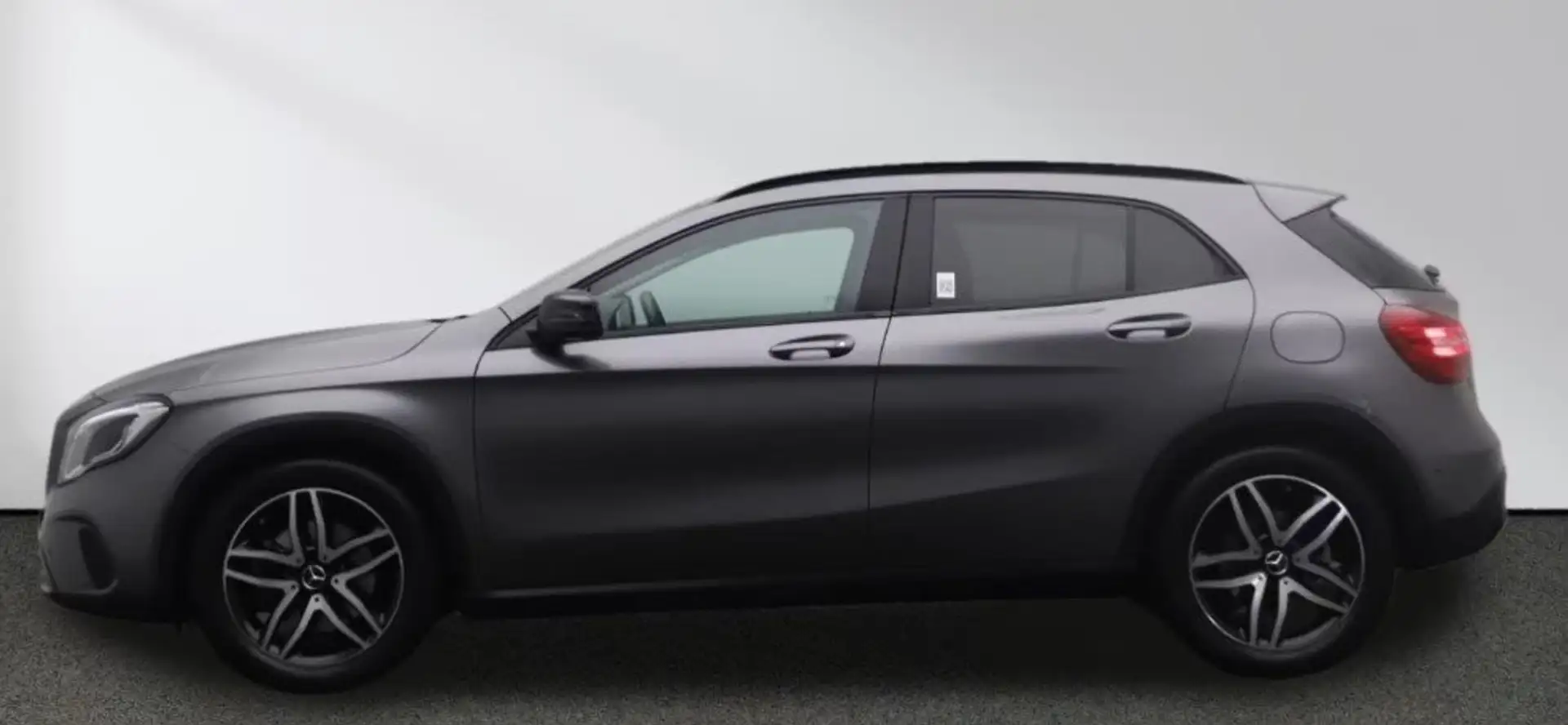 Mercedes-Benz GLA 250 GLA 250 Night Edition Plus auto Grigio - 2