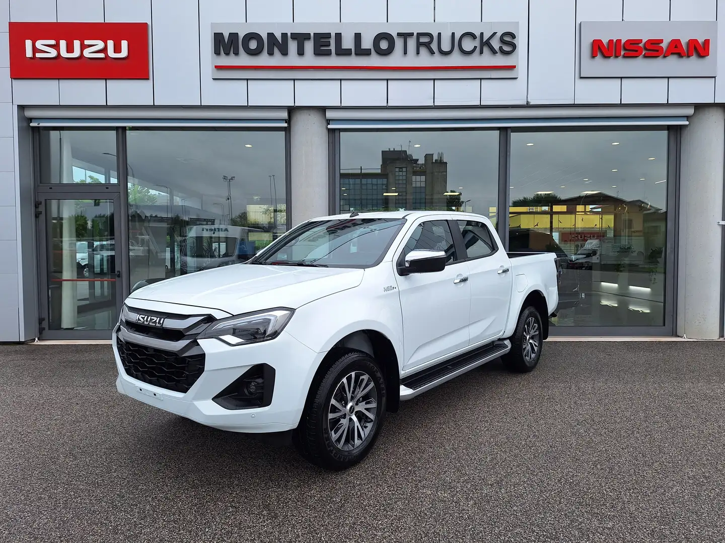 Isuzu D-Max 1.9 164cv crew N60F+ 4x4 A/T Pronta Consegna MY25 Blanc - 1