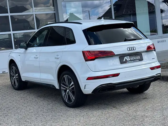 Audi Q5 view 5