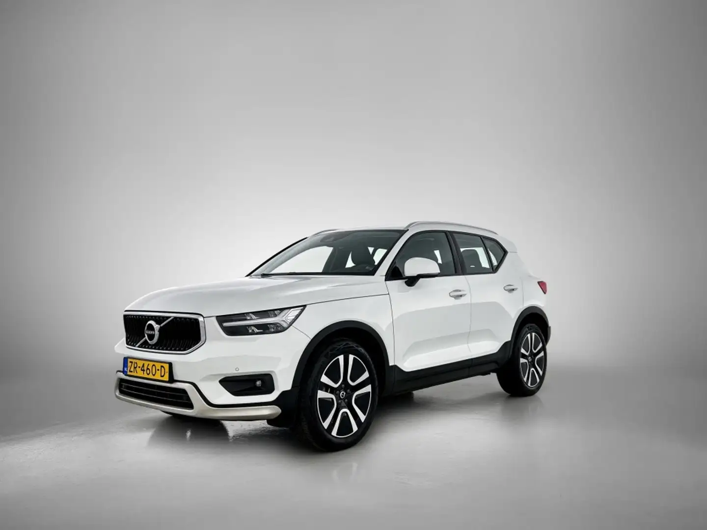 Volvo XC40 T3 Momentum Pro | Camera | Elektrische Klep | Styl Blanc - 2