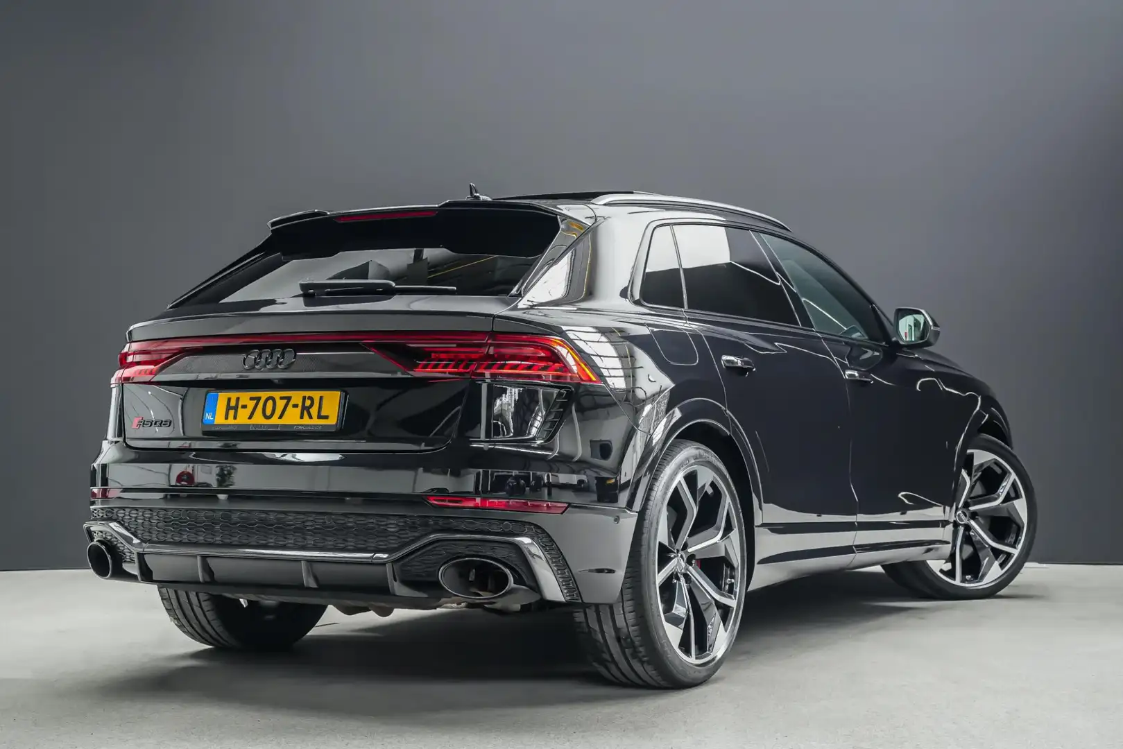 Audi RS Q8 4.0 600pk TFSI quattro |carbon ext.|massage|panora Zwart - 2