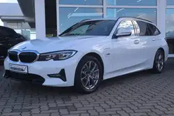 Bmw 330 e Touring Sport Line/Head Up/Shz/Lhz/DAB