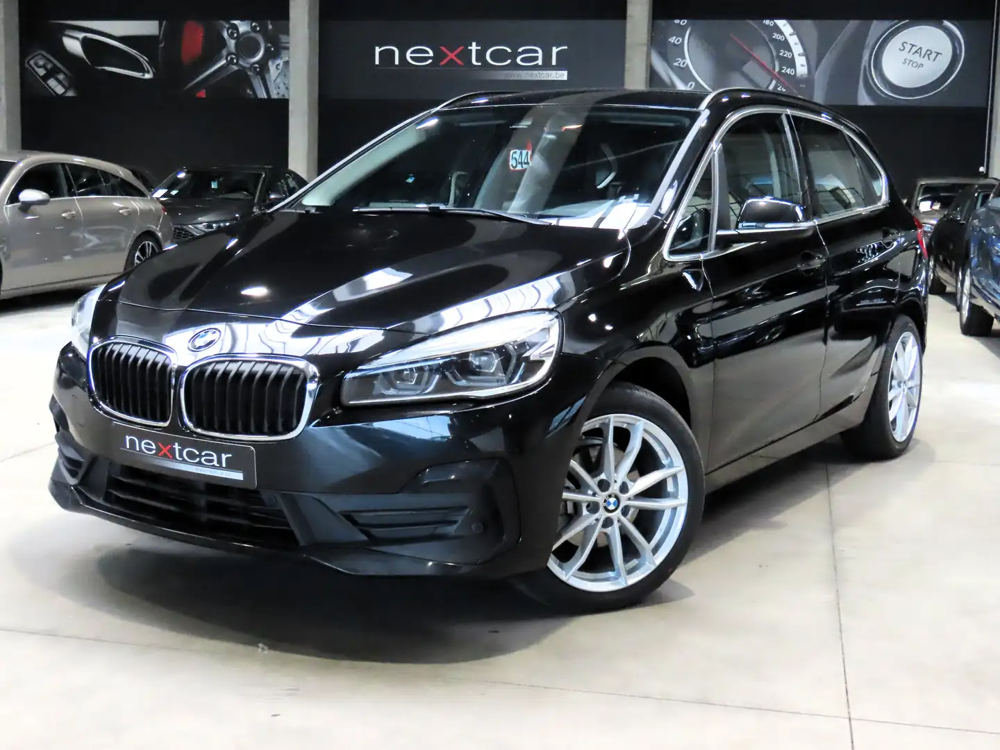 BMW 216 d Active Tourer***NAVI-FULL LED-CRUISE-EURO6*** Zwart - 1