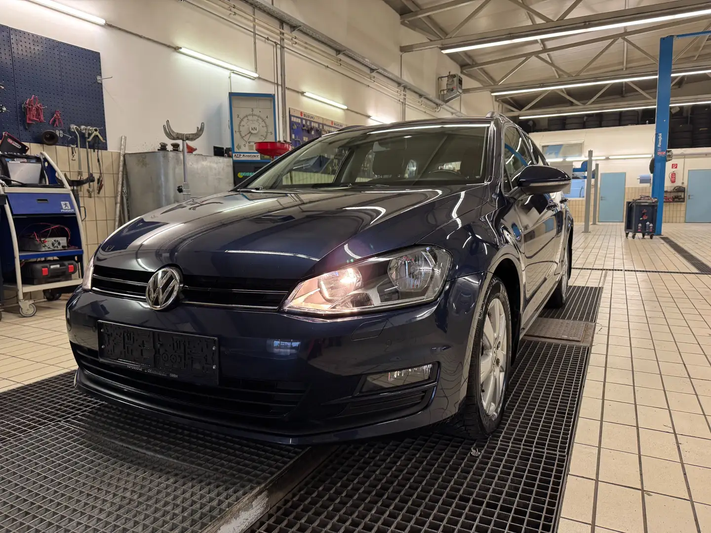 Volkswagen Golf Variant Comfortline BMT 4Motion Blau - 1